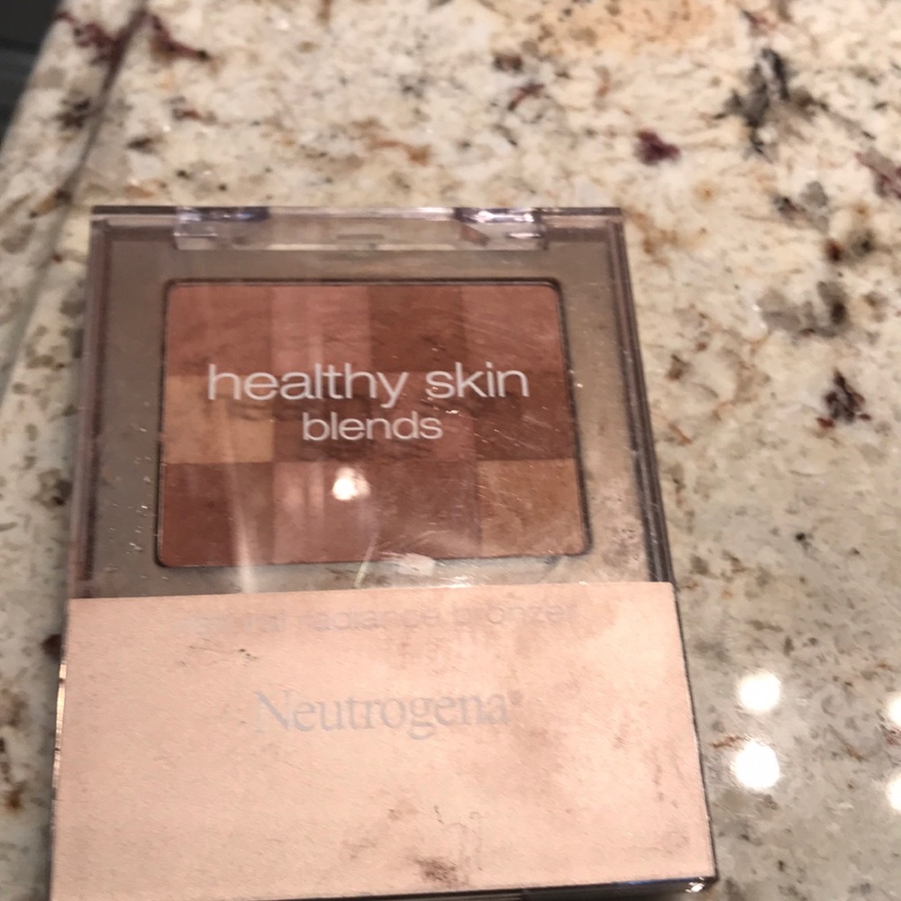 Bronzer